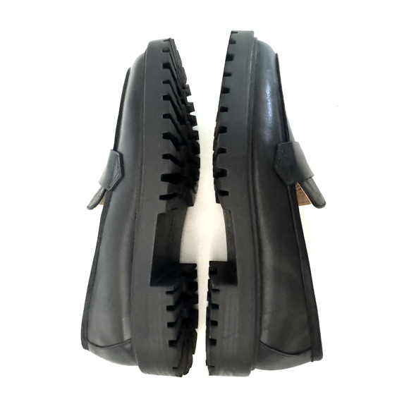 Banana Republic Vee-Strap Lugg Loafers 10-10.5 W Black Leather Chunky Lug Sole - Picture 7 of 14